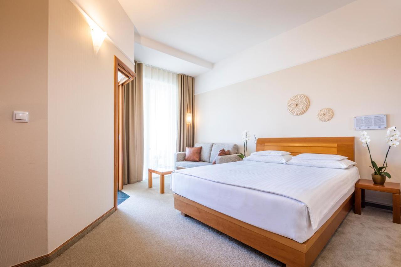 Hotel Livada Prestige - Terme 3000 - Sava Hotels & Resorts Moravske-Toplice Buitenkant foto